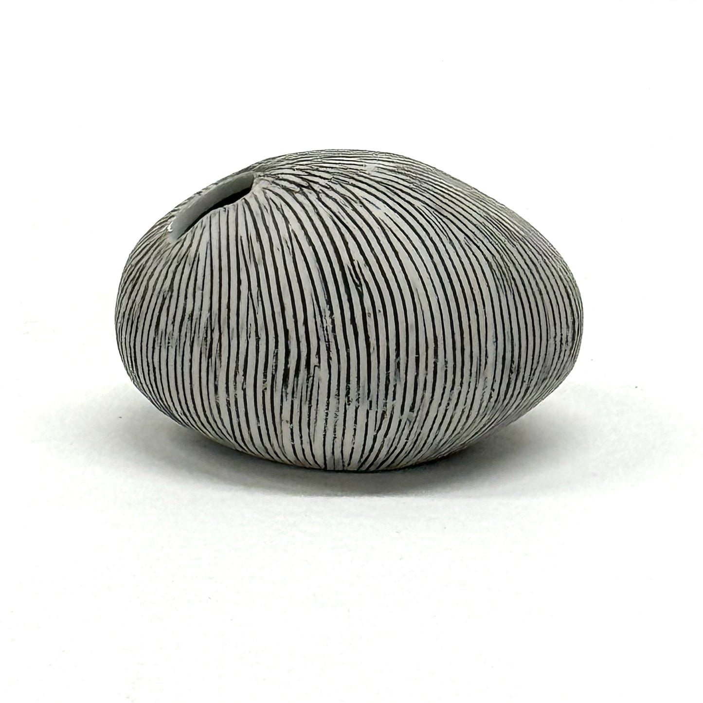 Mini Handlined Bud Vase